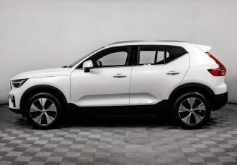 Новый Volvo XC40 2024 (8 фото)