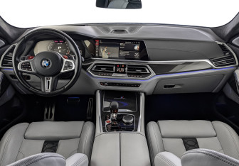 Подержанный автомобиль BMW X6 M 2021 года (14 фото)