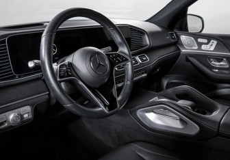 Подержанный автомобиль Mercedes-Benz GLE 2024 года (14 фото)