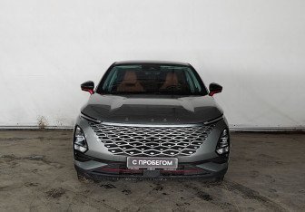 Подержанный автомобиль Omoda C5 2023 года (2 фото)