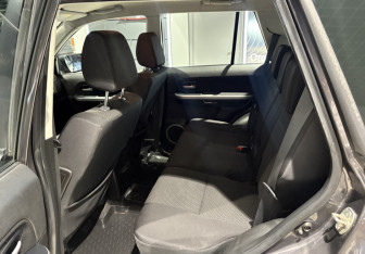 Подержанный автомобиль Suzuki Grand Vitara 2011 года (12 фото)