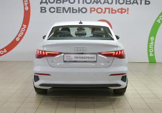 Подержанный автомобиль Audi A3 Sedan 2022 года (5 фото)