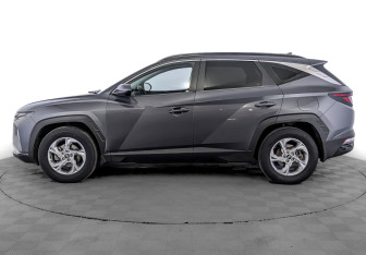 Подержанный автомобиль Hyundai Tucson 2021 года (8 фото)