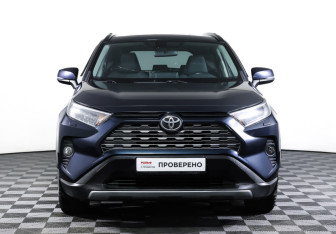 Подержанный автомобиль Toyota RAV4 2019 года (2 фото)