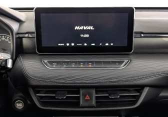 Подержанный автомобиль Haval Jolion 2023 года (17 фото)