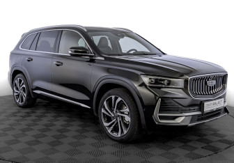 Подержанный автомобиль Geely Monjaro 2024 года (3 фото)