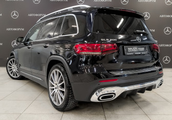 Подержанный автомобиль Mercedes-Benz GLB 2021 года (7 фото)