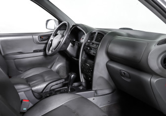 Подержанный автомобиль Hyundai Santa Fe 2002 года (11 фото)