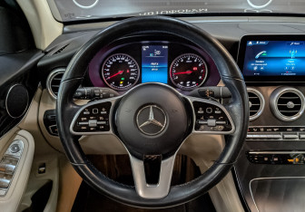 Подержанный автомобиль Mercedes-Benz GLC Coupe 2021 года (22 фото)