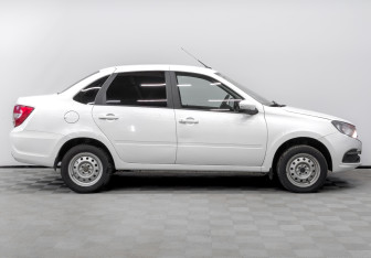 Подержанный автомобиль LADA (ВАЗ) Granta Sedan 2024 года (4 фото)