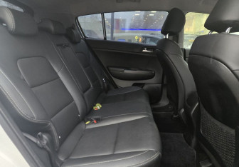 Подержанный автомобиль Kia Sportage 2020 года (11 фото)