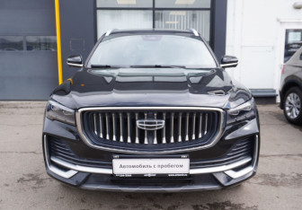 Подержанный автомобиль Geely Monjaro 2024 года (2 фото)