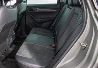 Подержанный автомобиль Skoda Karoq 2020 года (11 фото)