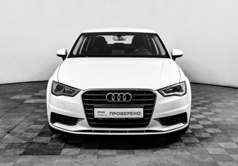 Подержанный автомобиль Audi A3 Sedan 2015 года (2 фото)