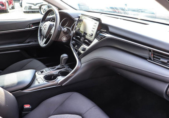 Новый Toyota Camry Sedan 2025 (16 фото)