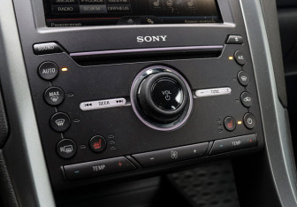 Подержанный автомобиль Ford Mondeo Sedan 2016 года (19 фото)