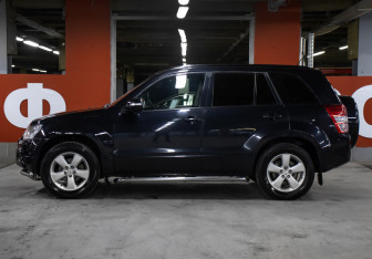 Подержанный автомобиль Suzuki Grand Vitara 2011 года (8 фото)