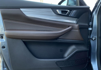 Подержанный автомобиль Chery Tiggo 8 Pro 2021 года (12 фото)