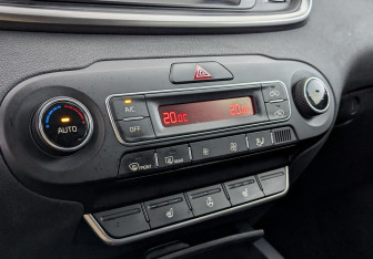 Подержанный автомобиль Kia Sorento 2019 года (15 фото)