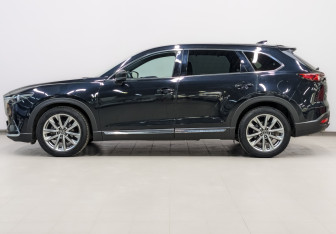 Подержанный автомобиль Mazda CX-9 2018 года (8 фото)