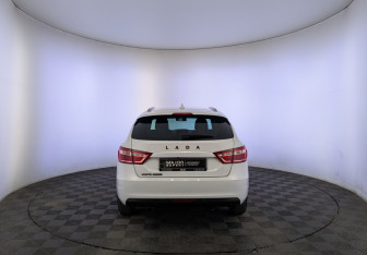 Подержанный автомобиль LADA (ВАЗ) Vesta Wagon 2020 года (6 фото)