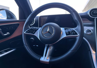 Подержанный автомобиль Mercedes-Benz GLC Coupe 2023 года (14 фото)
