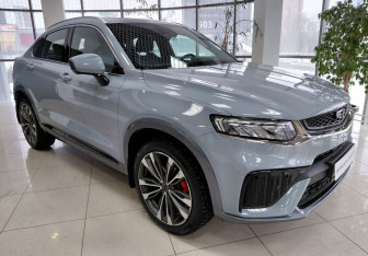 Подержанный автомобиль Geely Tugella 2022 года (3 фото)