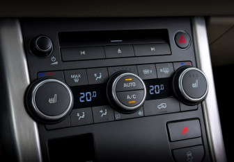 Подержанный автомобиль Land Rover Range Rover Evoque 2012 года (28 фото)