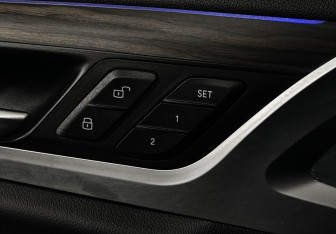 Подержанный автомобиль BMW X3 2019 года (17 фото)