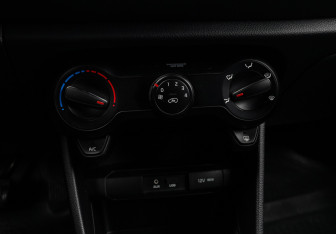 Подержанный автомобиль Kia Picanto 2017 года (16 фото)