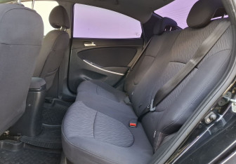 Подержанный автомобиль Hyundai Solaris Sedan 2012 года (11 фото)