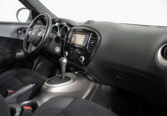 Подержанный автомобиль Nissan Juke 2013 года (9 фото)