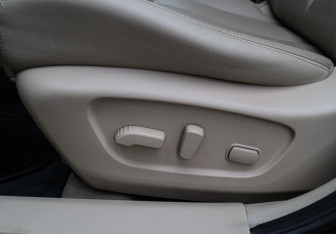 Подержанный автомобиль Nissan X-Trail 2017 года (15 фото)