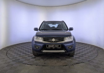 Подержанный автомобиль Suzuki Grand Vitara 2013 года (2 фото)