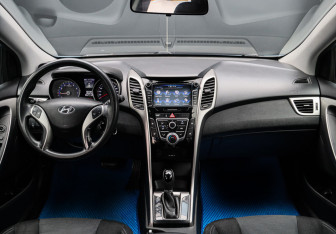 Подержанный автомобиль Hyundai i30 Hatchback 2013 года (9 фото)