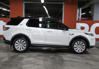 Подержанный автомобиль Land Rover Discovery Sport 2020 года (4 фото)