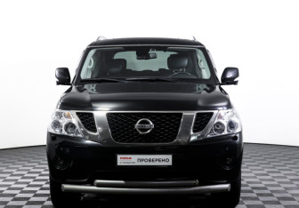 Подержанный автомобиль Nissan Patrol 2013 года (2 фото)
