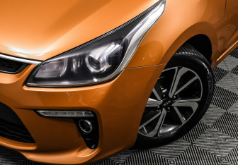 Подержанный автомобиль Kia Rio Sedan 2018 года (7 фото)