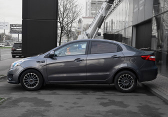 Подержанный автомобиль Kia Rio Sedan 2014 года (8 фото)