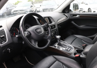 Подержанный автомобиль Audi Q5 2016 года (13 фото)