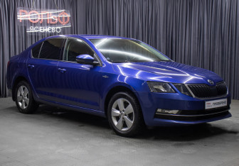 Подержанный автомобиль Skoda Octavia Liftback 2019 года (3 фото)