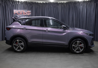 Подержанный автомобиль Geely Coolray 2024 года (4 фото)