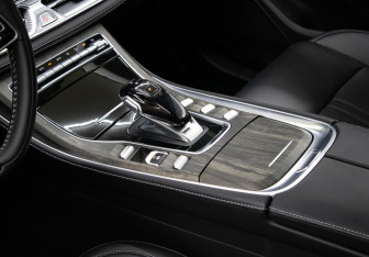 Подержанный автомобиль Evolute i-SPACE 2024 года (20 фото)