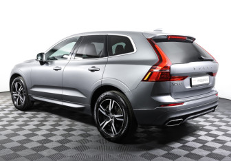 Подержанный автомобиль Volvo XC60 2019 года (7 фото)