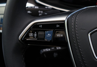 Подержанный автомобиль Audi A6 Sedan 2025 года (31 фото)