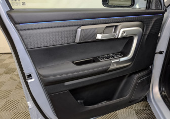 Подержанный автомобиль Jaecoo J7 2023 года (19 фото)