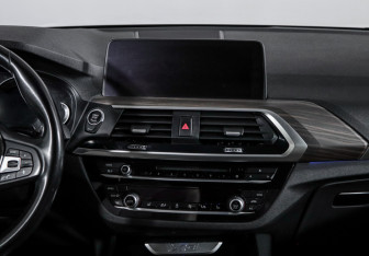 Подержанный автомобиль BMW X3 2018 года (13 фото)