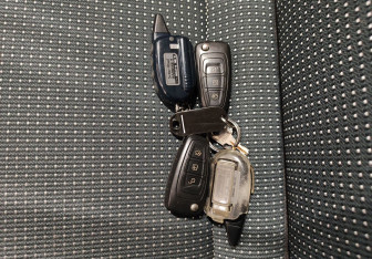 Подержанный автомобиль Ford Galaxy 2011 года (18 фото)