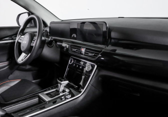 Подержанный автомобиль Kia Seltos 2024 года (9 фото)