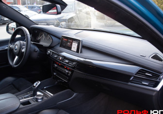 Подержанный автомобиль BMW X6 2018 года (7 фото)
